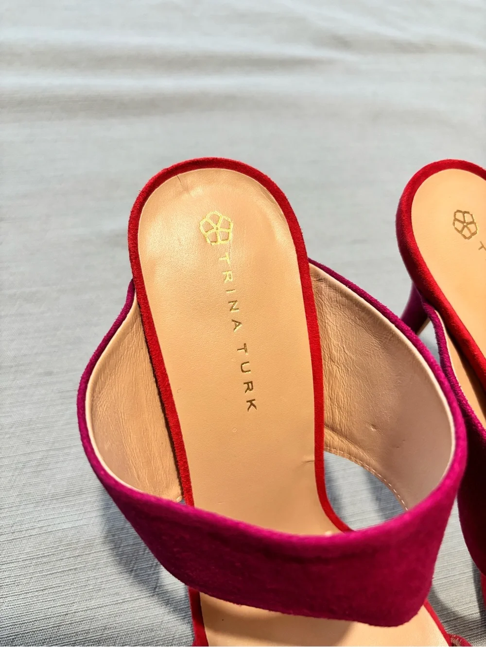 NEW Trina Turk Two-Band Suede Slip-on Mule Heels in Purple Hot Pink Leather 8 M